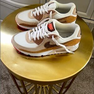 #Nike #Nike Air Max90 #snakeskin